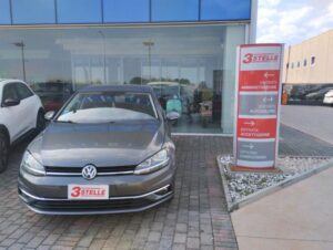 VOLKSWAGEN Golf 2.0 TDI DSG 5p. Business BlueMotion Technology